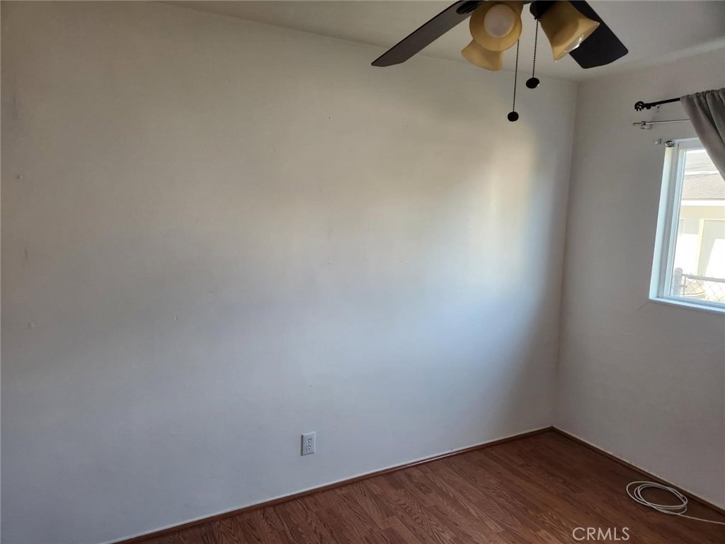 15718 1/2 Larch Avenue - Photo 5