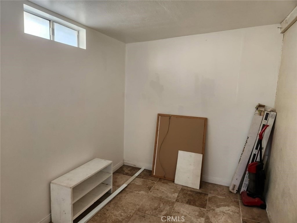 15718 1/2 Larch Avenue - Photo 24