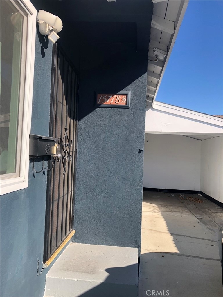 15718 1/2 Larch Avenue - Photo 2
