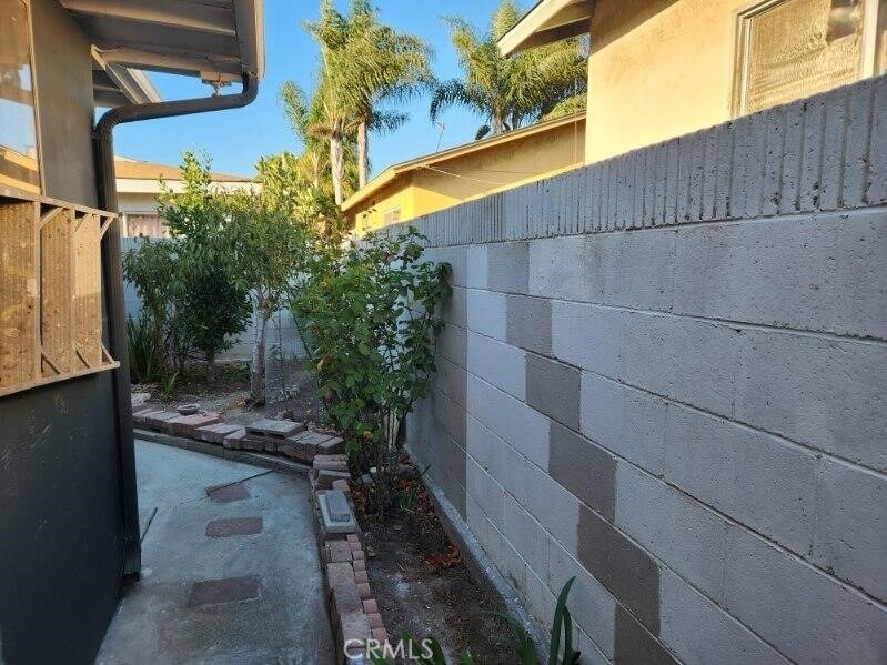 15718 1/2 Larch Avenue - Photo 28
