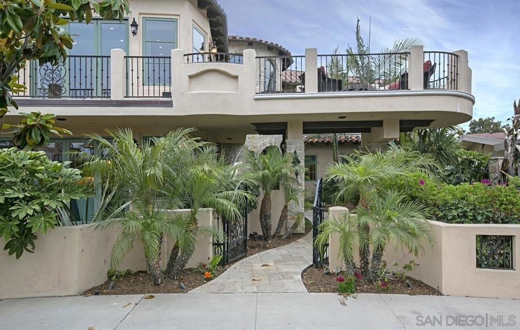 1150 Pine St - Photo 3