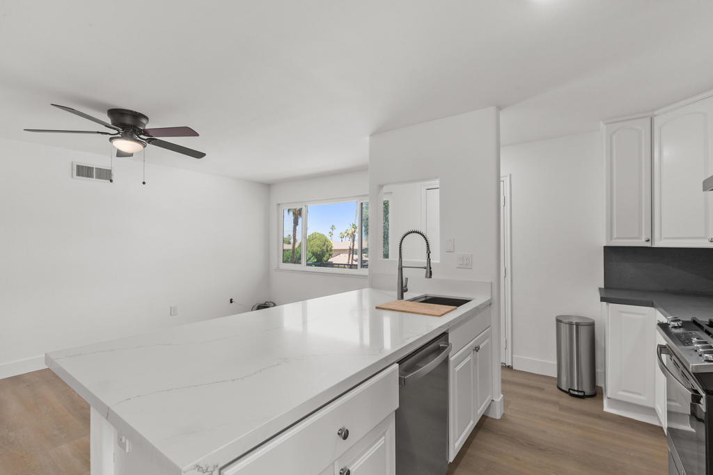 72629 Edgehill Drive - Photo 16