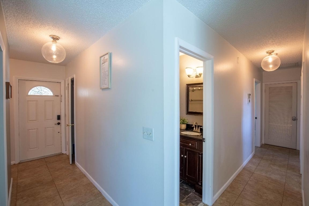 187 Auburn Drive - Photo 13