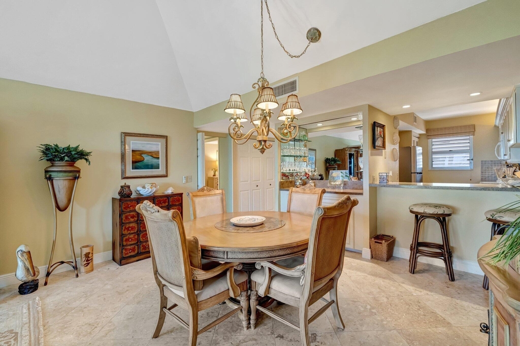 1555 Ne Ocean Boulevard - Photo 4