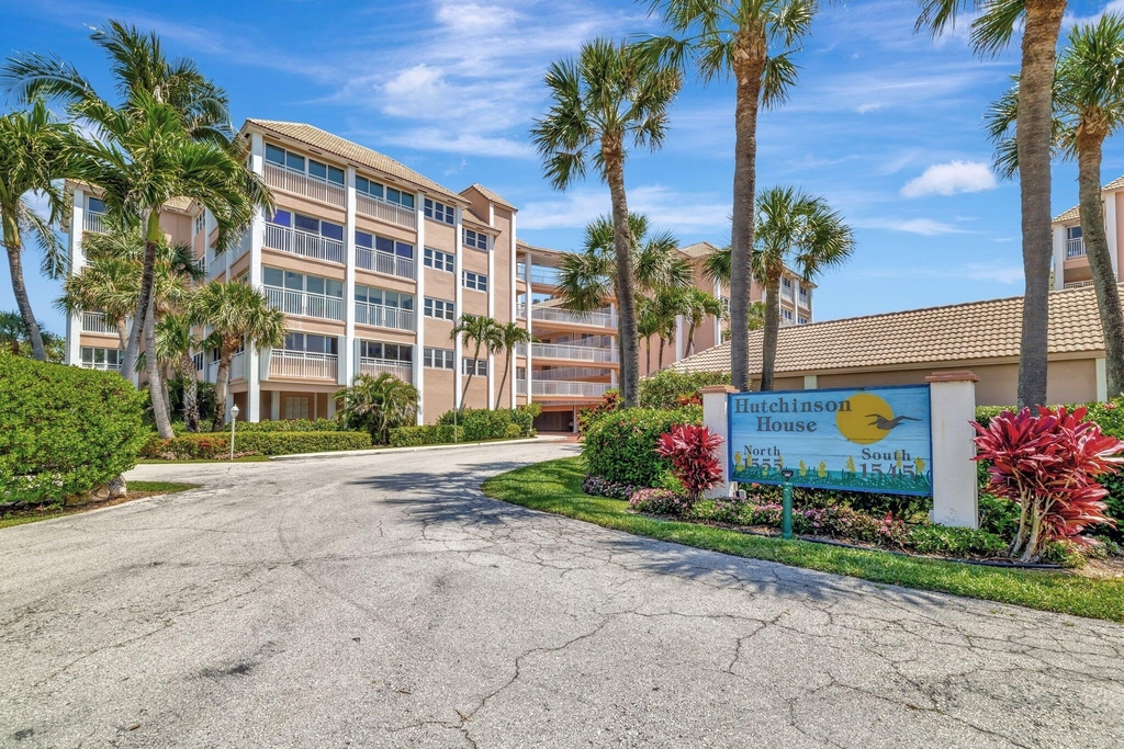 1555 Ne Ocean Boulevard - Photo 0