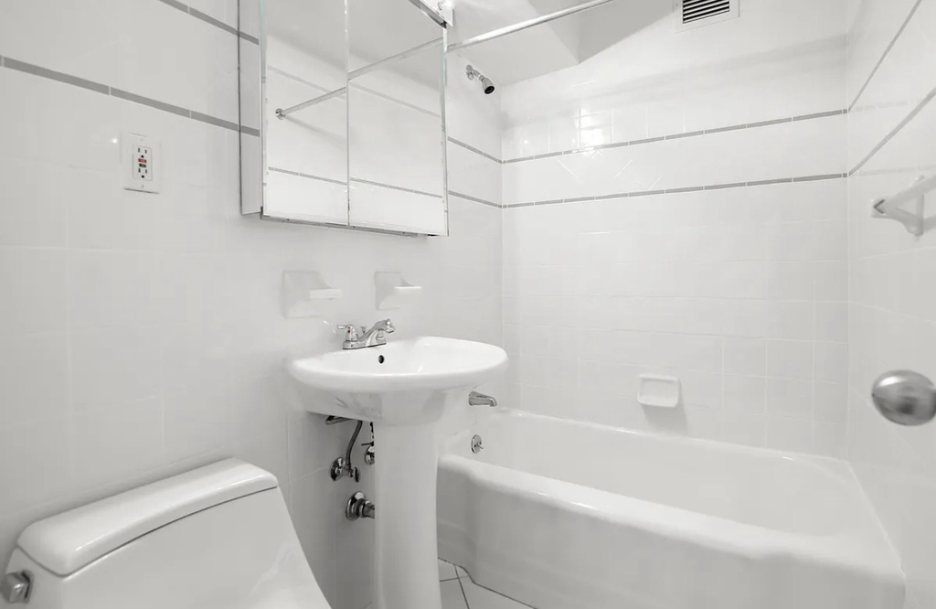340 East 51st Street, Unit 005f - Photo 8
