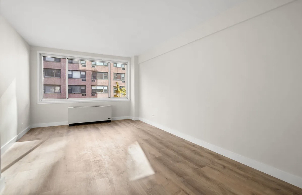 340 East 51st Street, Unit 005f - Photo 1