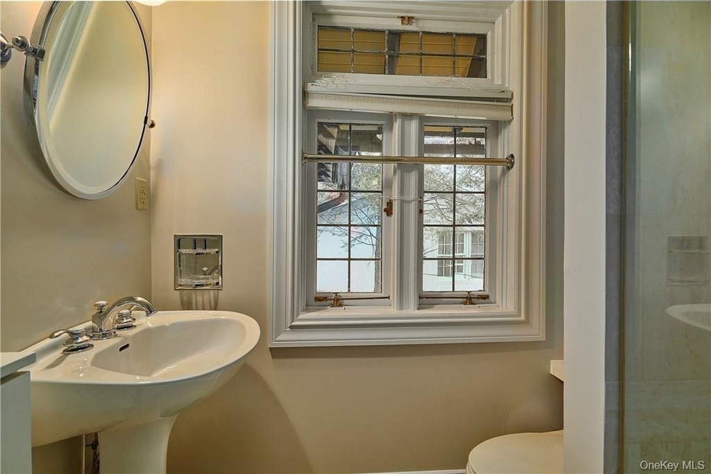 8 Old Park Road - Photo 15