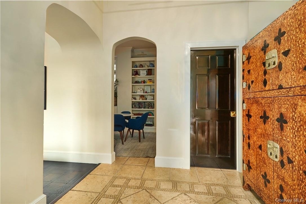 8 Old Park Road - Photo 3