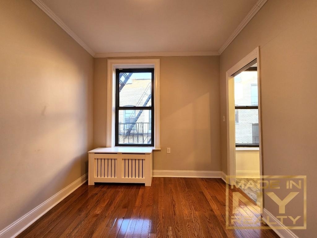 25-21 31st Avenue - Photo 5