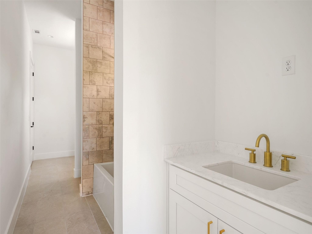 2609 Davis Ln - Photo 19