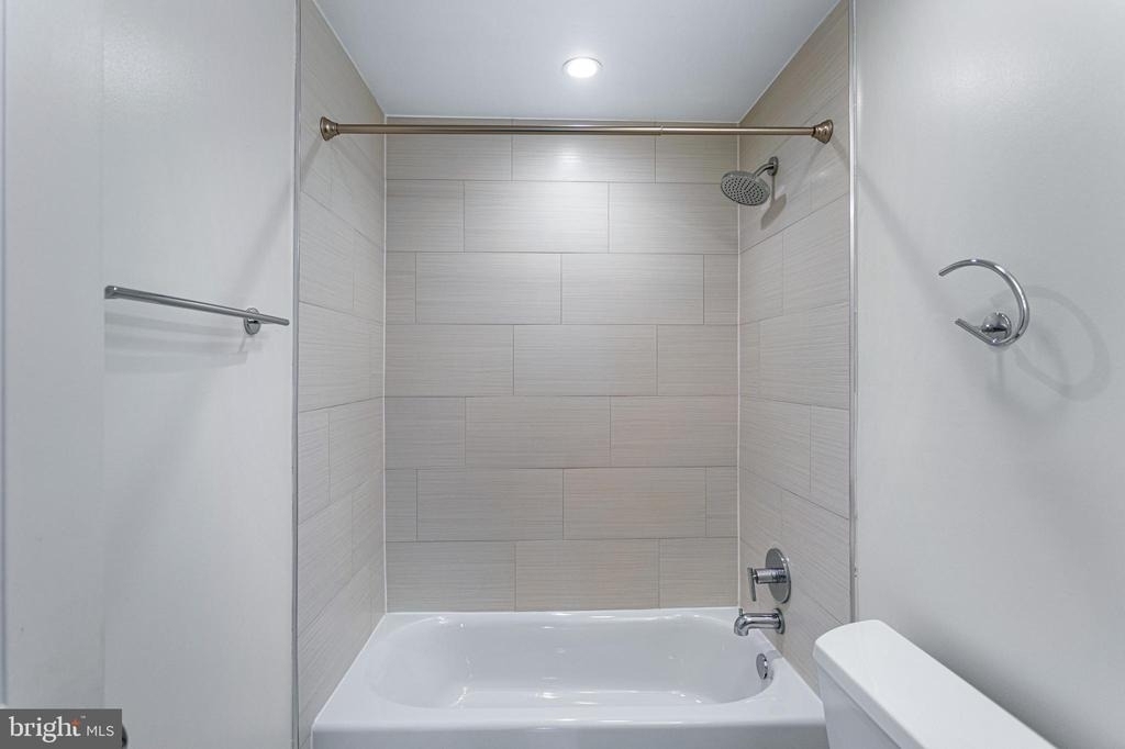 1219 K Street Ne - Photo 8