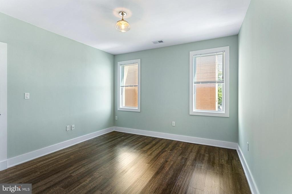 1219 K Street Ne - Photo 6