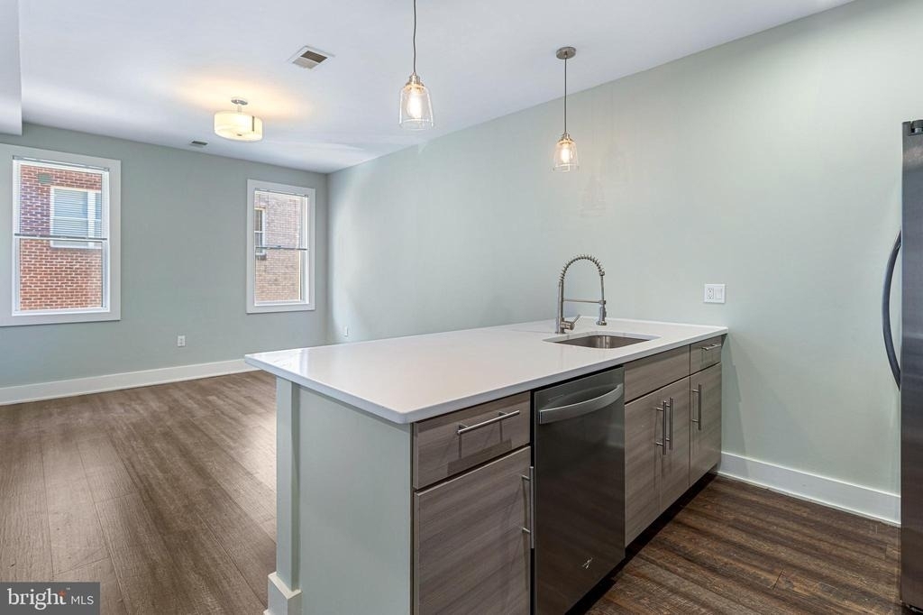 1219 K Street Ne - Photo 3