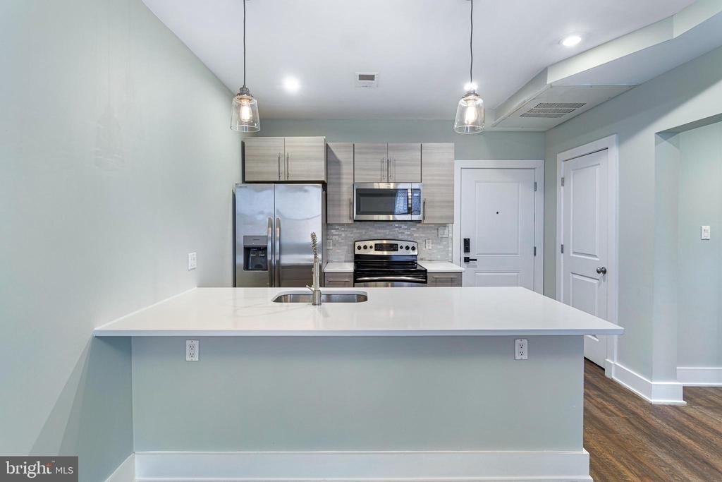 1219 K Street Ne - Photo 2