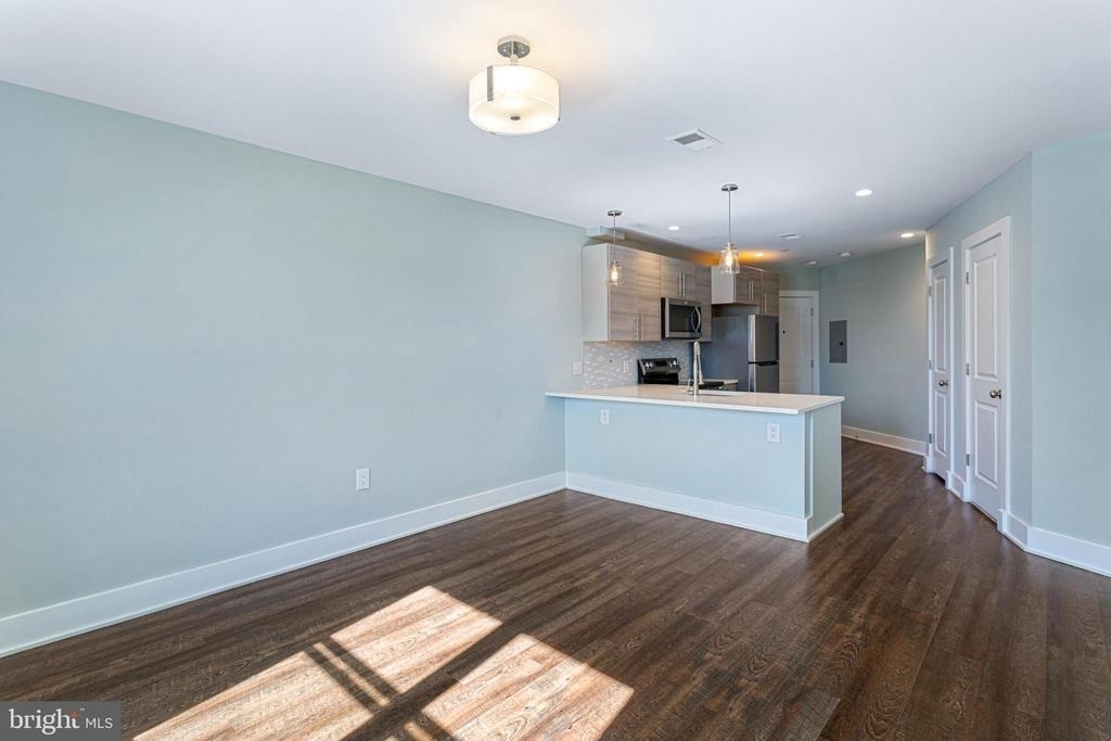 1219 K Street Ne - Photo 2