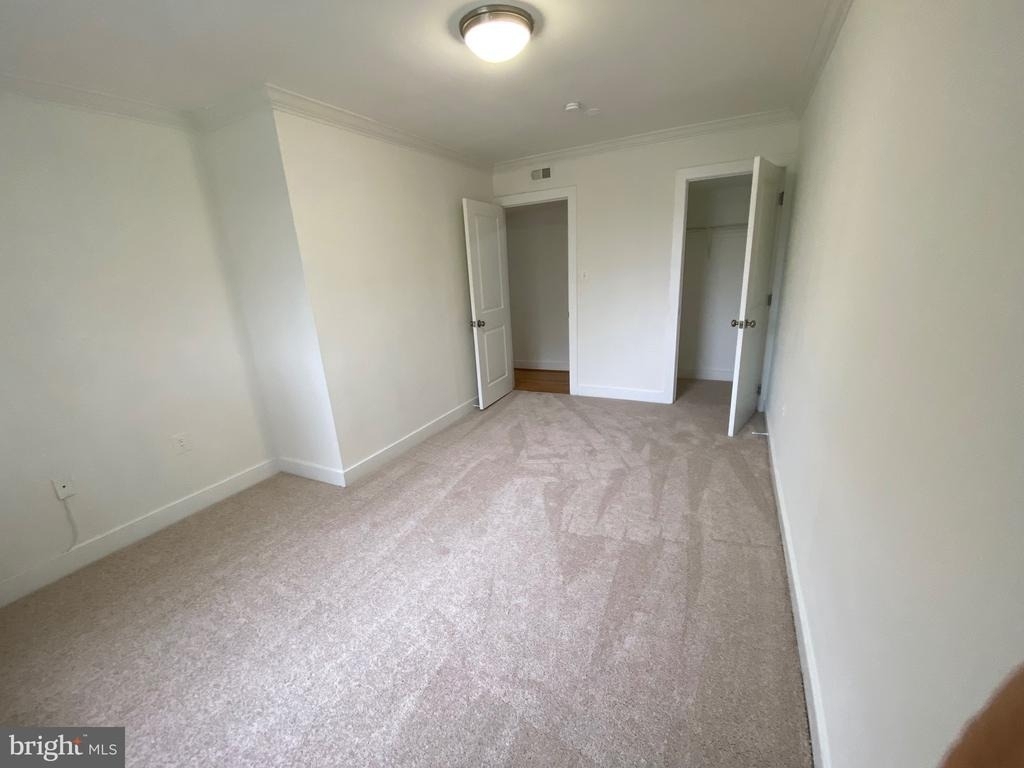 2838 Hartford Street Se - Photo 9
