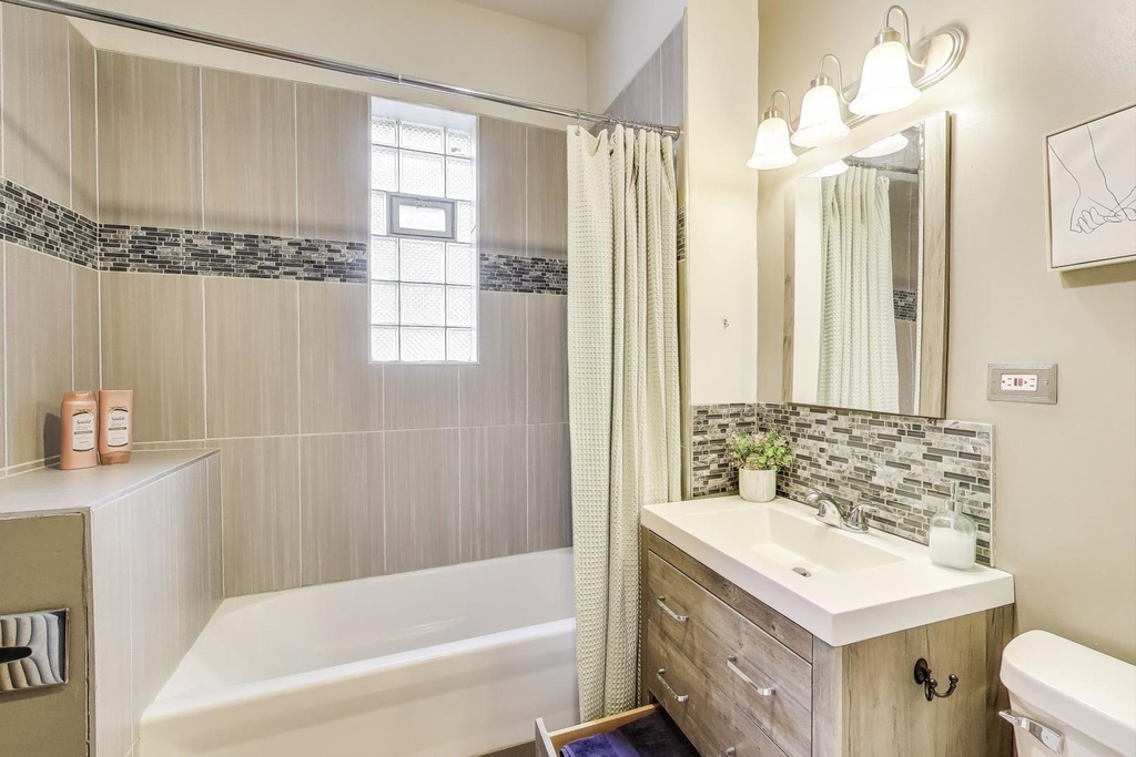 2720 W Polk Street - Photo 5