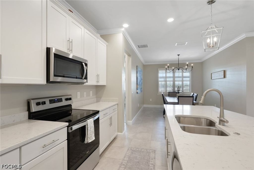3425 Hampton Boulevard - Photo 18