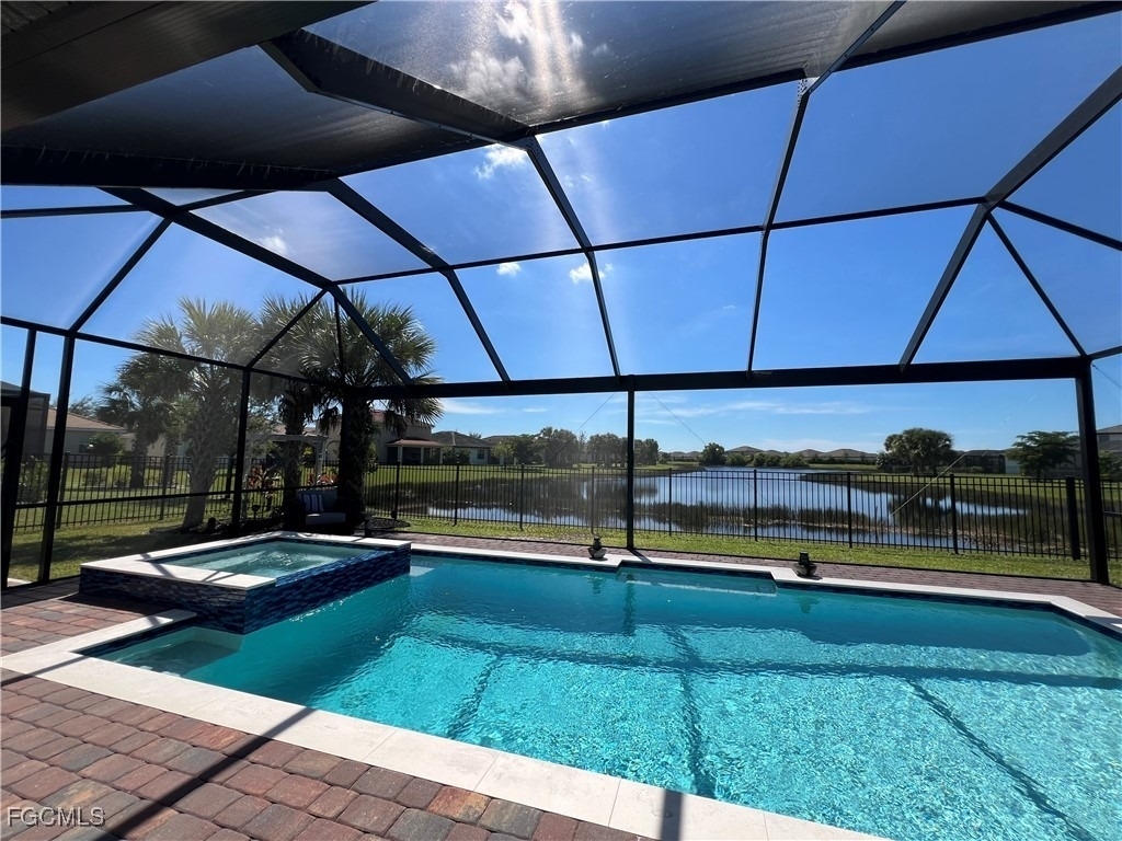 3425 Hampton Boulevard - Photo 0