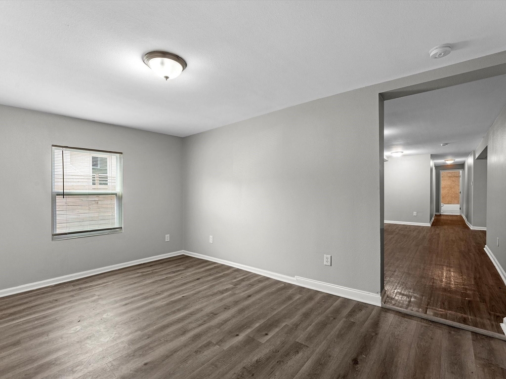 1811 39th Street - Photo 3