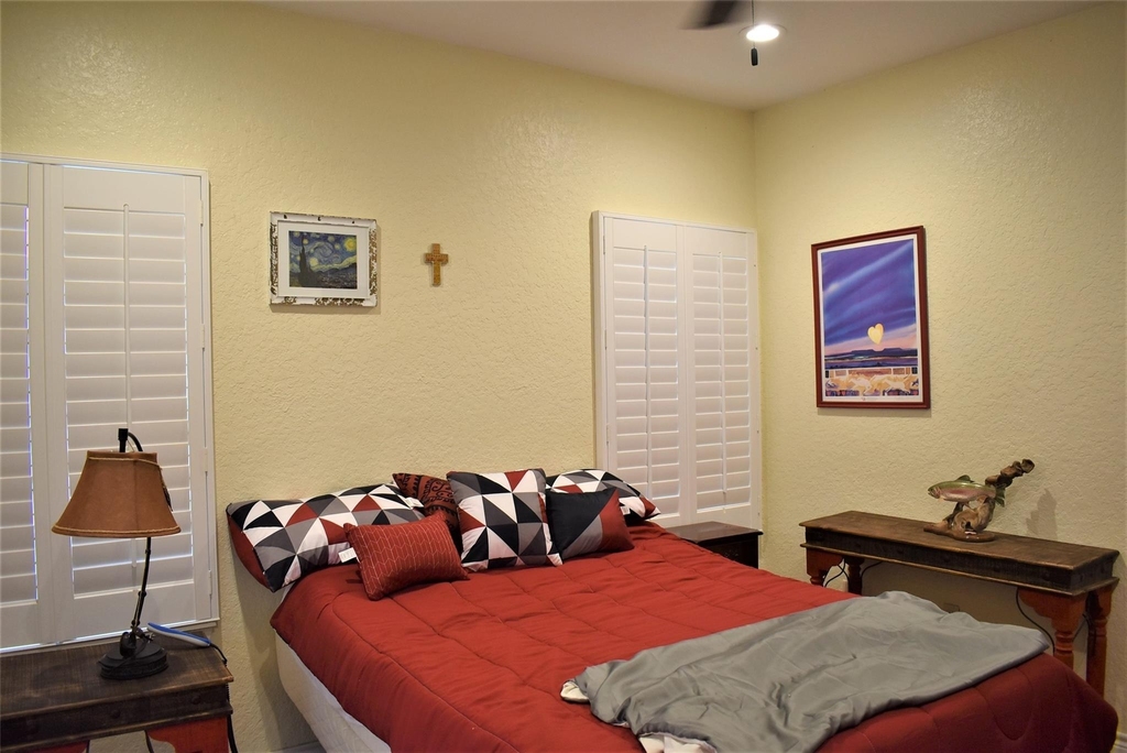 412 Pecan Street - Photo 15