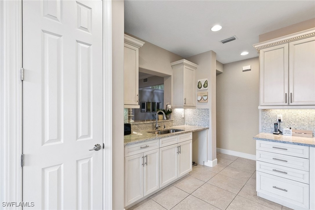 8081 Players Cove Drive - Photo 8