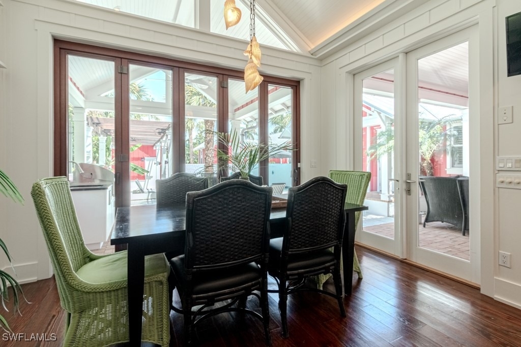 245 Broad Avenue S - Photo 25