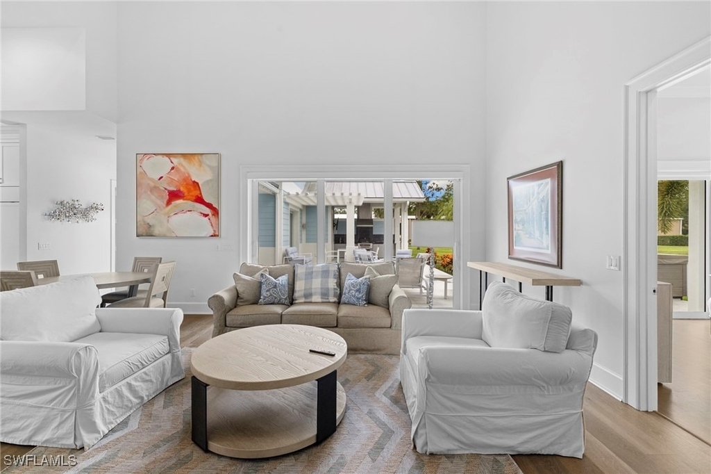 2961 Sanborn Avenue - Photo 7