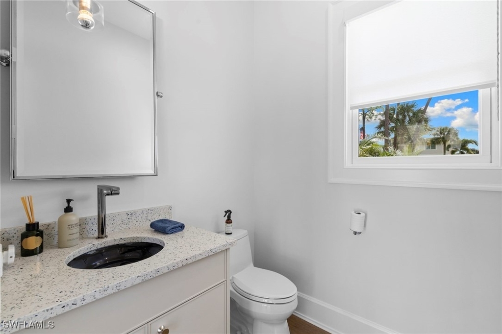 2961 Sanborn Avenue - Photo 30