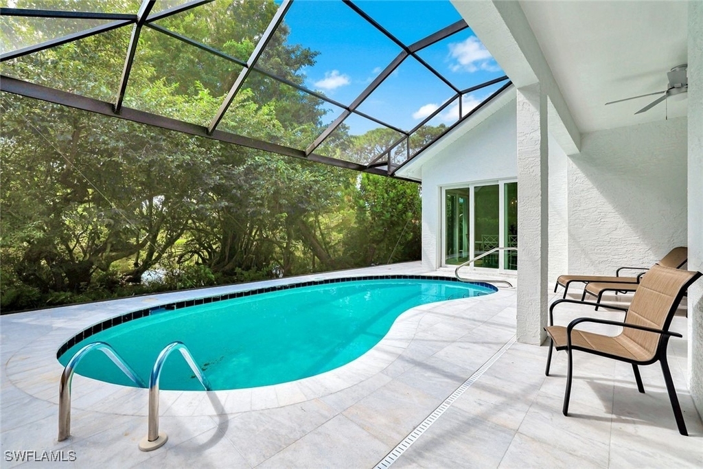 2515 Royal Palm Court - Photo 1