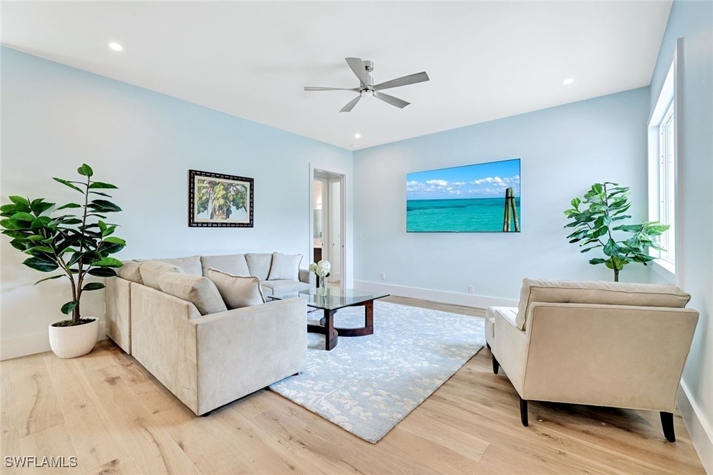 2515 Royal Palm Court - Photo 5