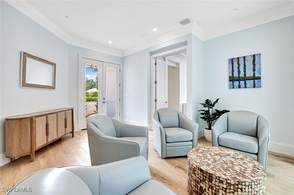 2515 Royal Palm Court - Photo 3