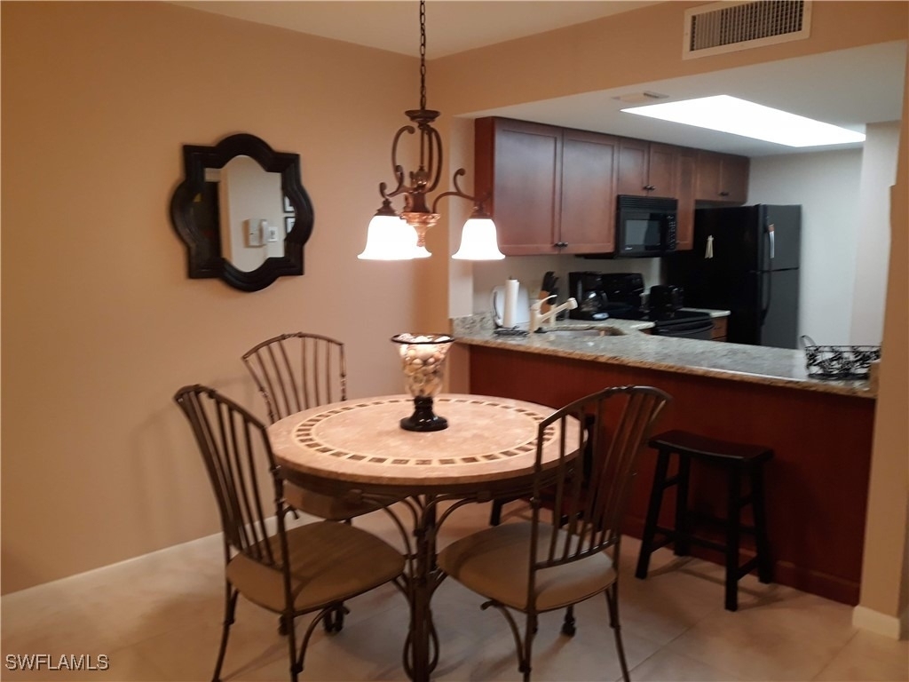 600 Neapolitan Way - Photo 2