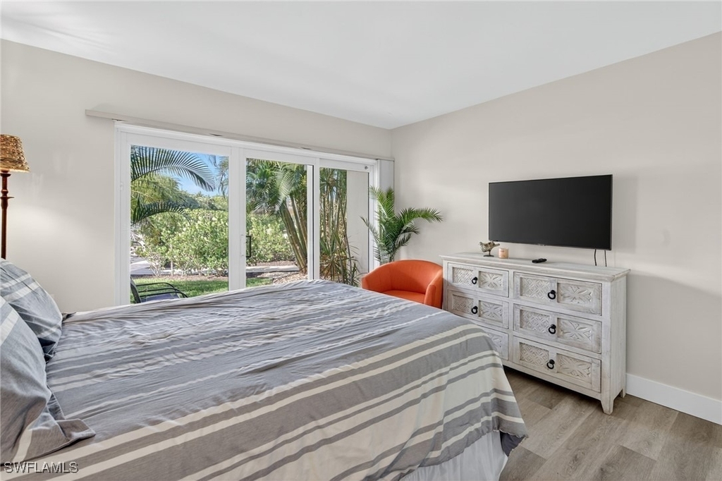 1215 Edington Place - Photo 16