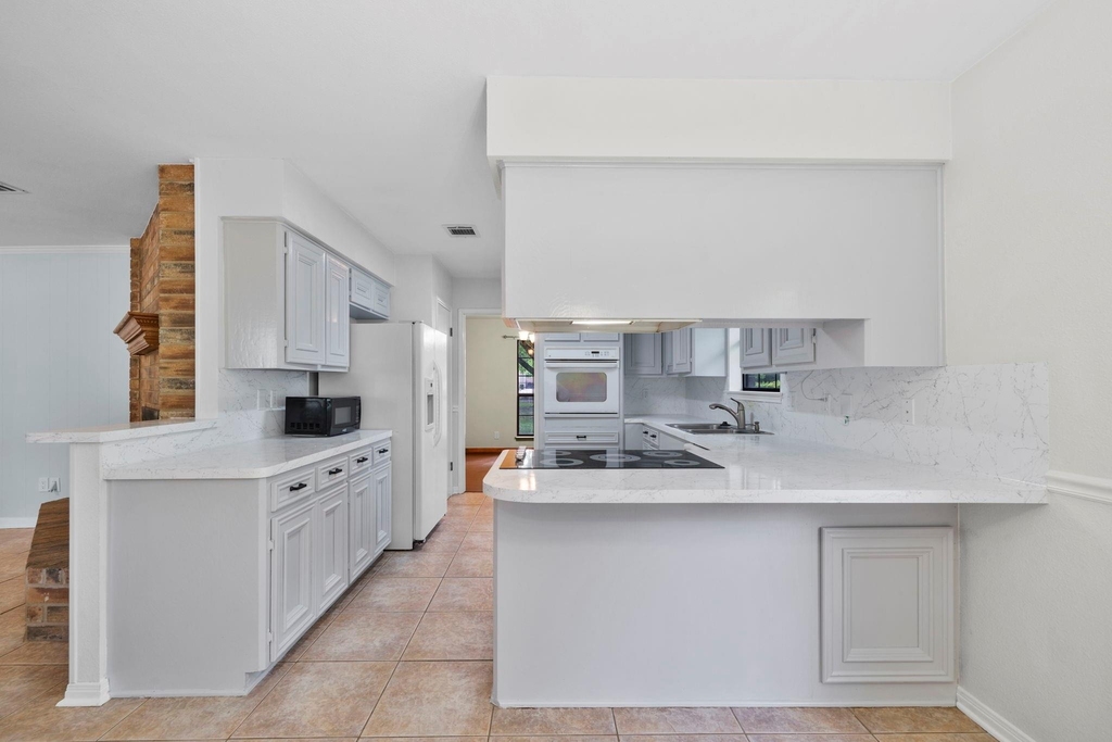 17406 Bobcat Trail - Photo 5