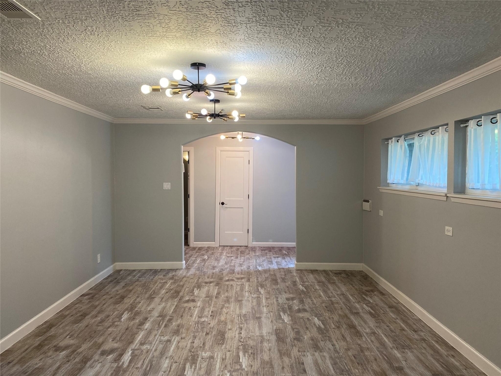 9614 Greenwillow Street - Photo 5