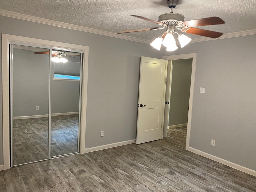 9614 Greenwillow Street - Photo 15
