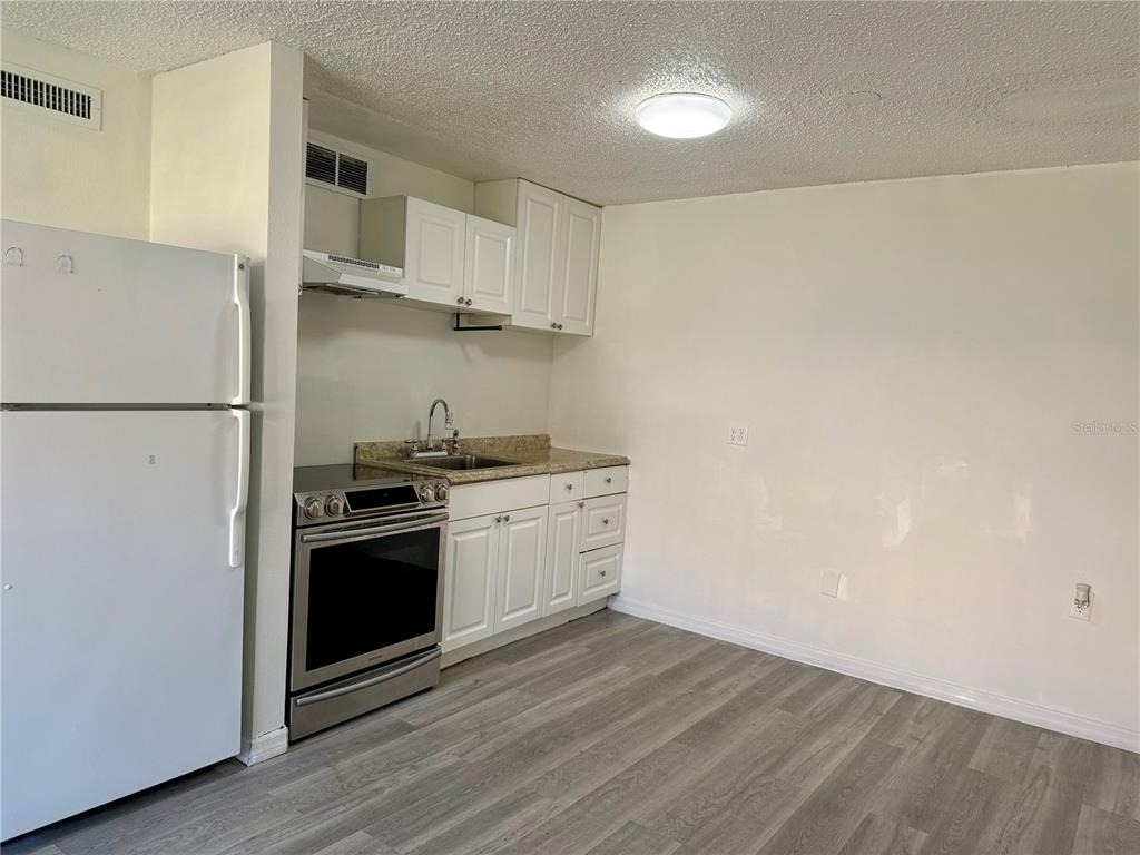9013 Westchester Circle - Photo 5
