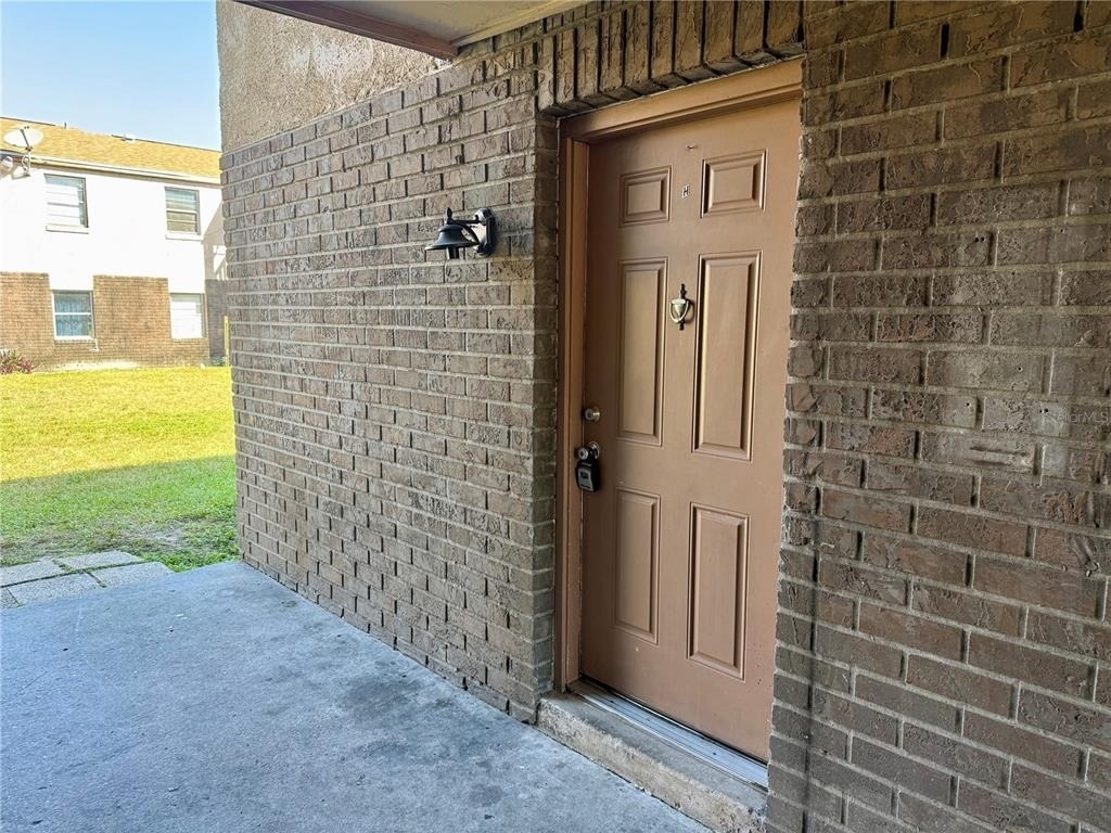 9013 Westchester Circle - Photo 17