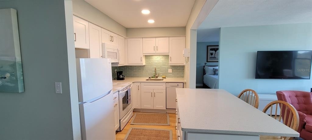 632 Edgewater Drive - Photo 15