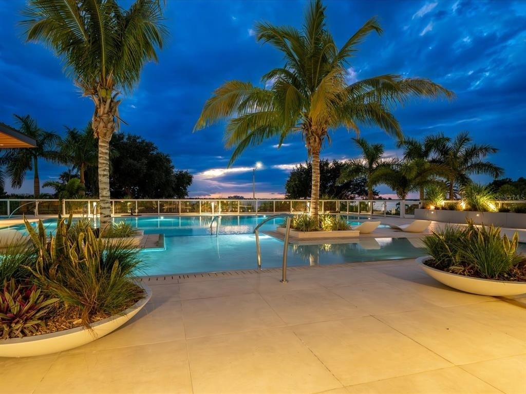 1020 Sunset Point Road - Photo 23