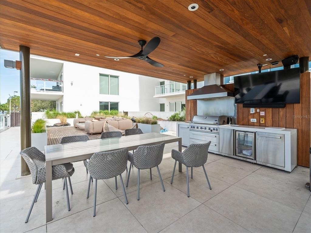 1020 Sunset Point Road - Photo 56
