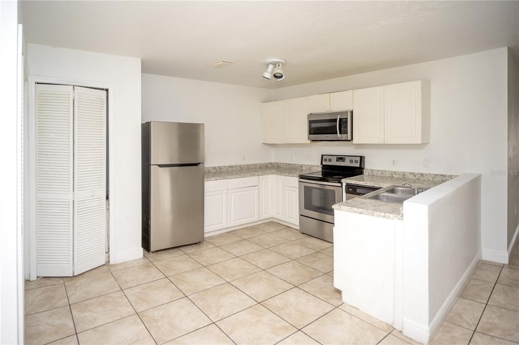 2814 Club Cortile Circle - Photo 2