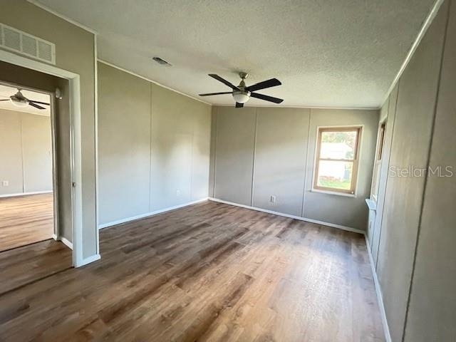 909 Orchid Street - Photo 13