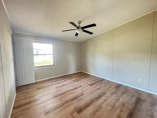 909 Orchid Street - Photo 15
