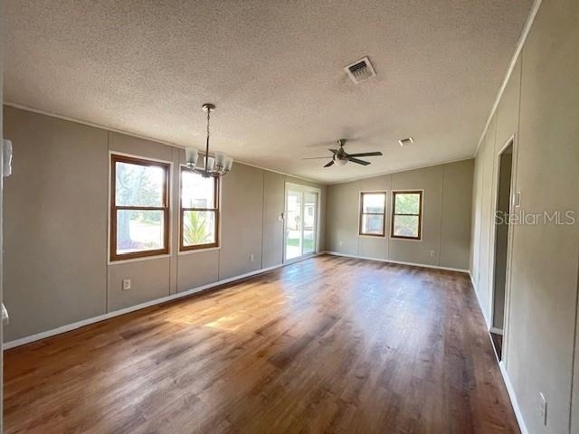 909 Orchid Street - Photo 5