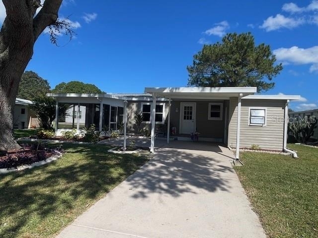 909 Orchid Street - Photo 2
