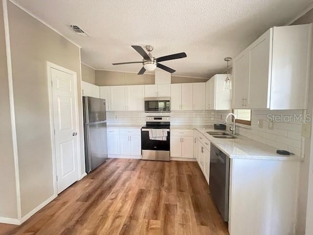 909 Orchid Street - Photo 9