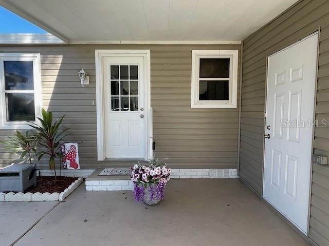909 Orchid Street - Photo 3